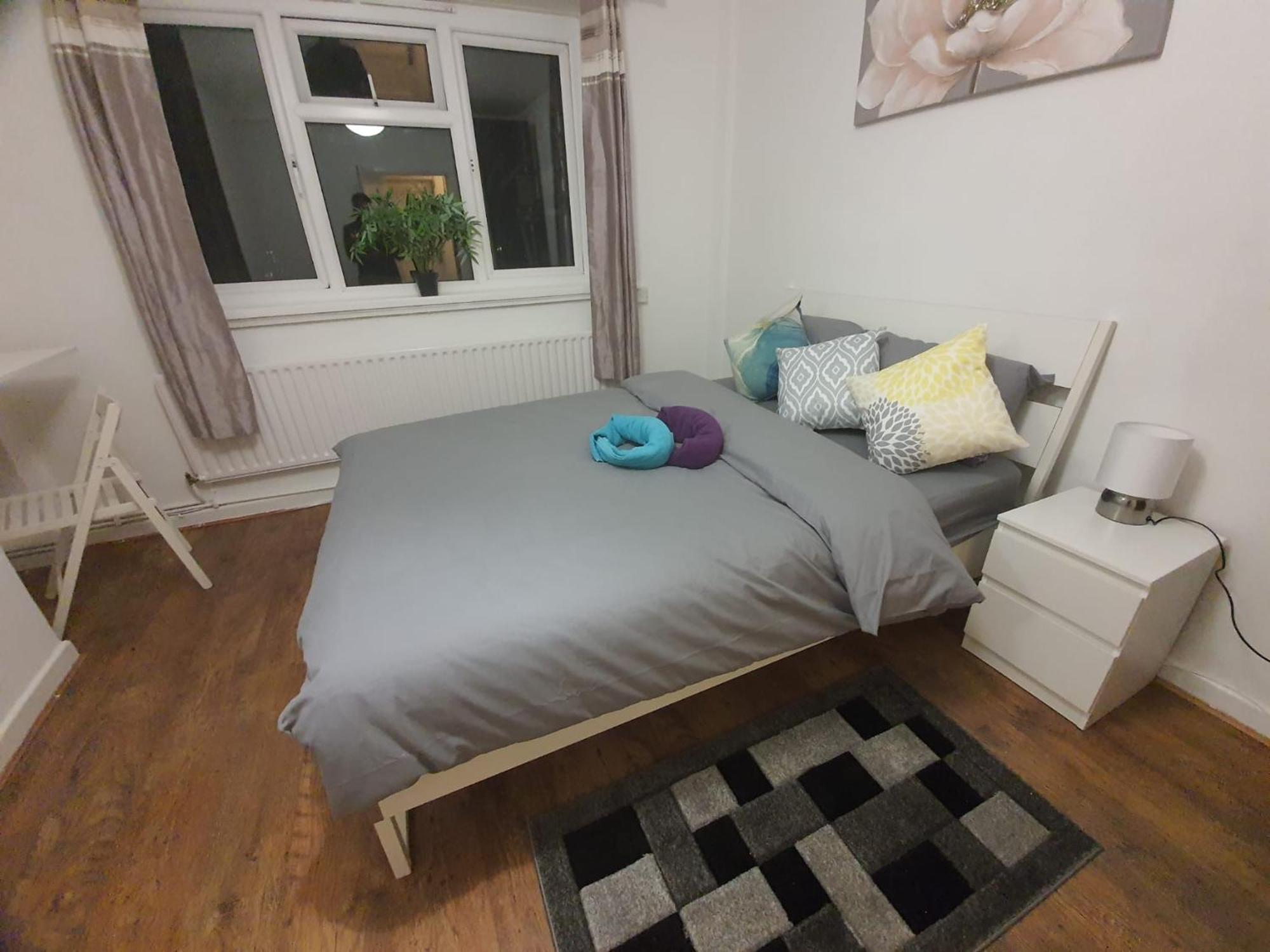 Hoxton E2 Pensiune